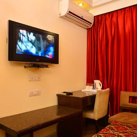 Hotel Shanti Palace West Patel Nagar New Delhi Extérieur photo