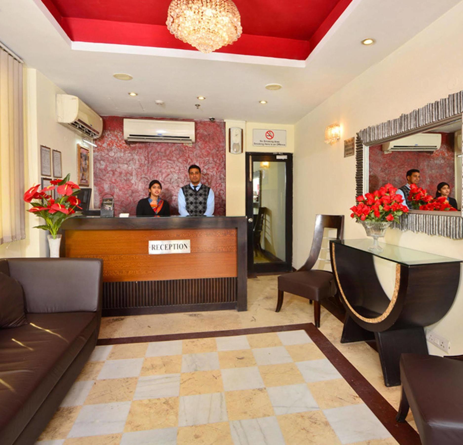 Hotel Shanti Palace West Patel Nagar New Delhi Extérieur photo