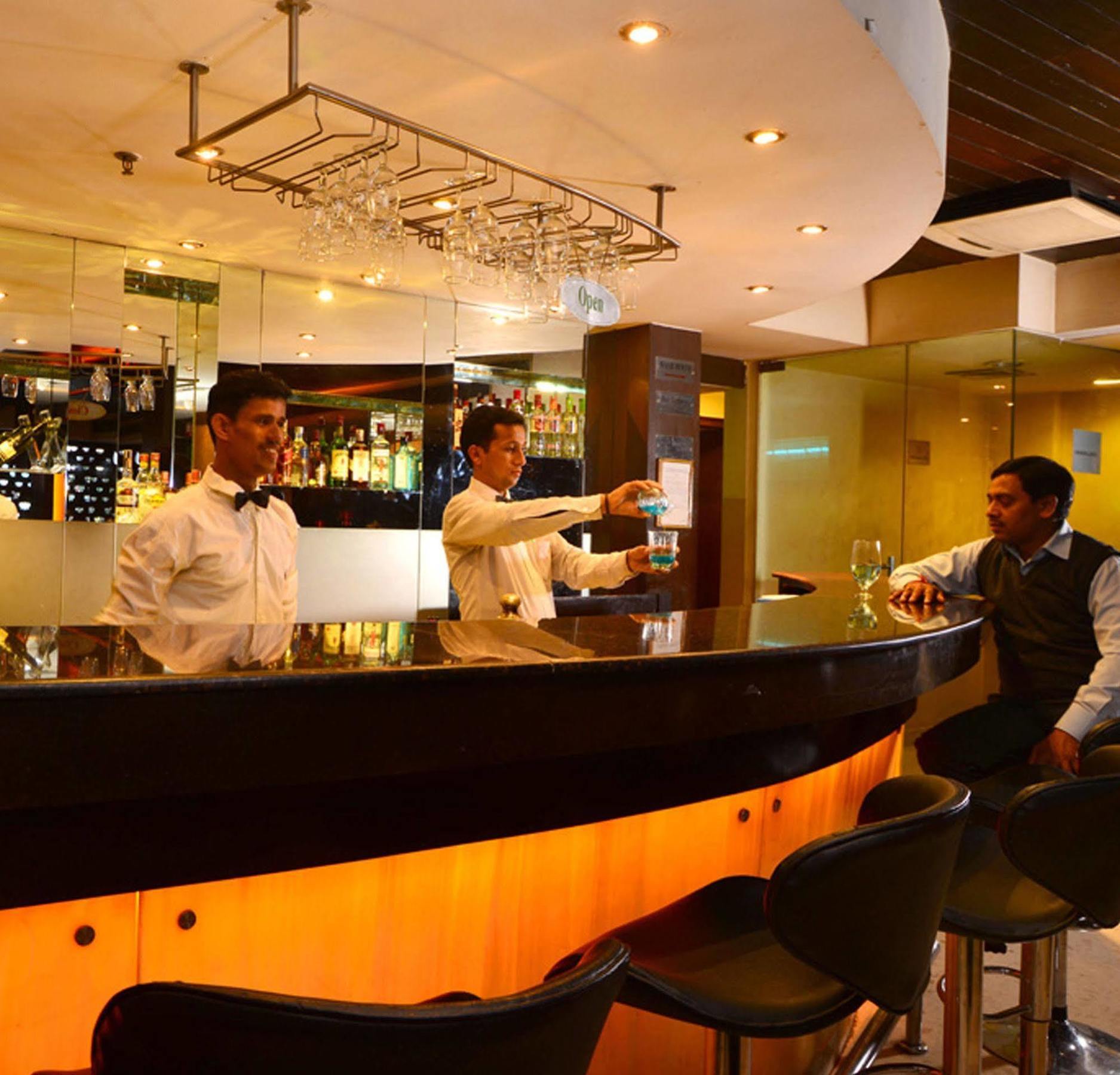 Hotel Shanti Palace West Patel Nagar New Delhi Extérieur photo